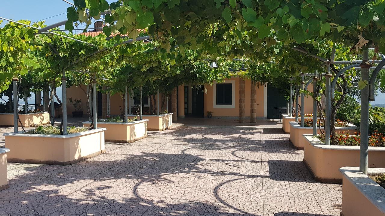 Lisandro Wine Resort Apartments Caserta Castel Campagnano Buitenkant foto